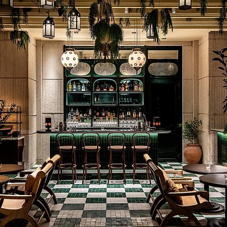 Four Seasons Hotel Doha Exterior foto The Bar at The Standard London