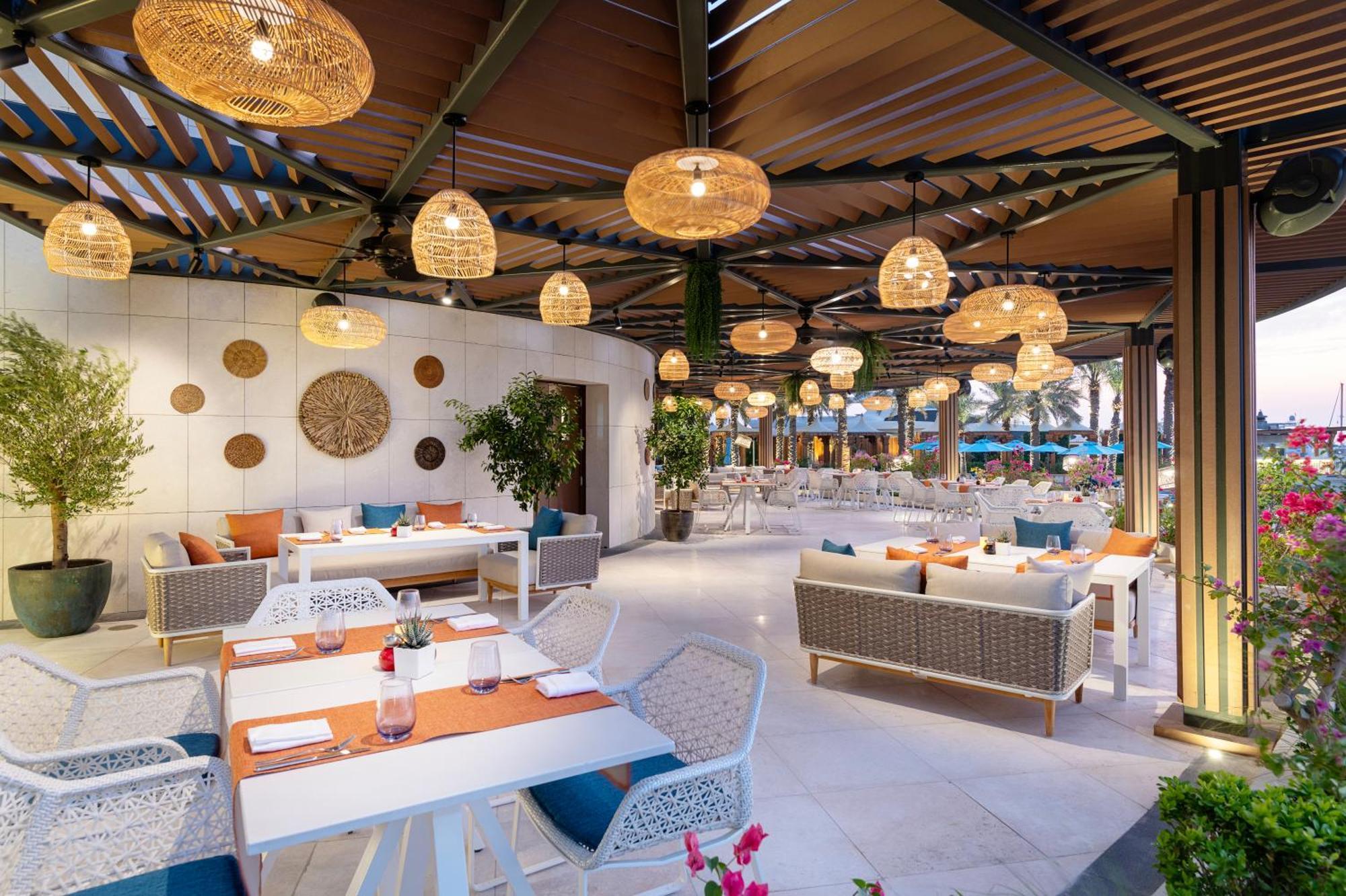Four Seasons Hotel Doha Exterior foto The Beach Club
