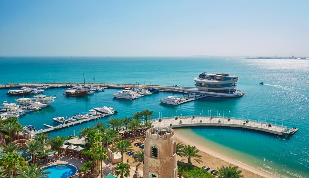 Four Seasons Hotel Doha Exterior foto The Marina